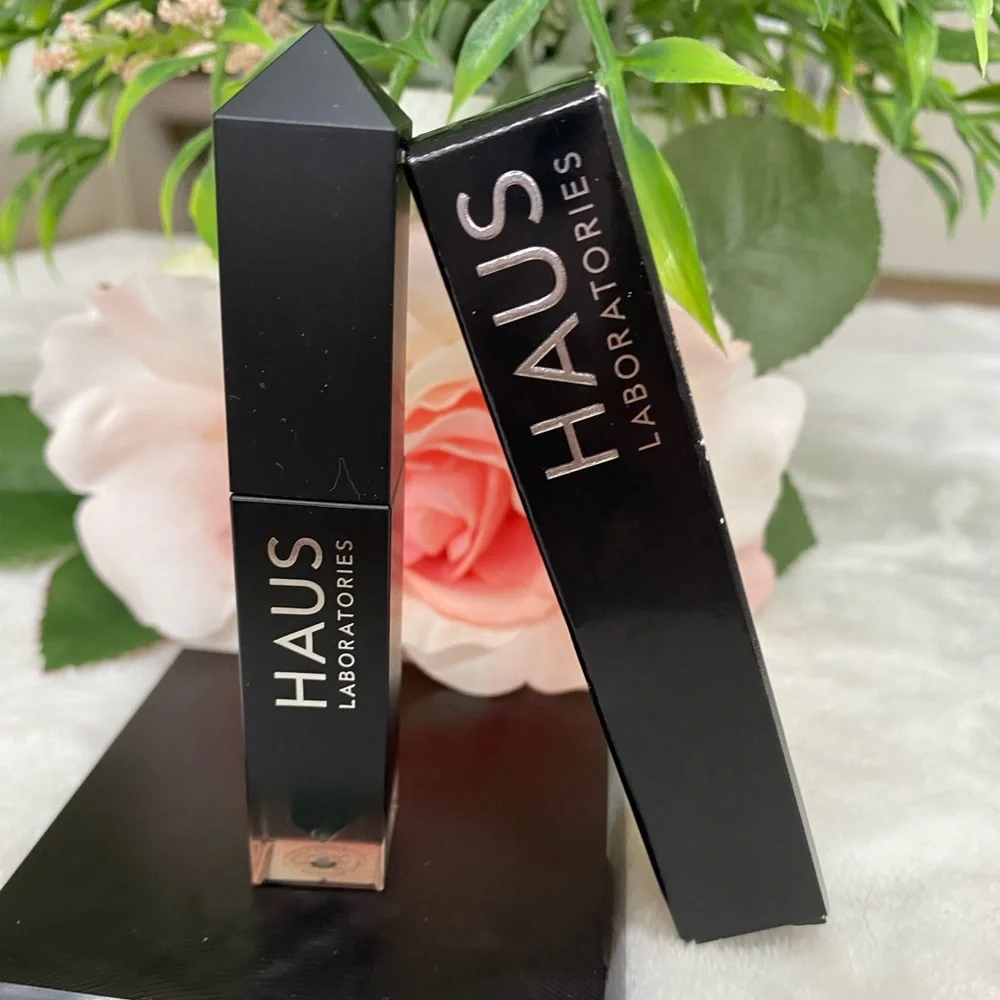 HAUS LABORATORIES by Lady Gaga: GLAM ATTACK LIQUID EYESHADOW, DYNASTY